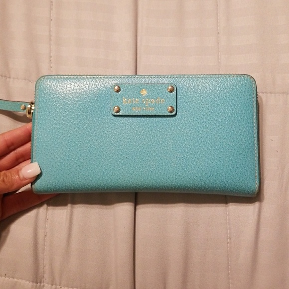 kate spade Handbags - KATE SPADE LEATHER WALLET